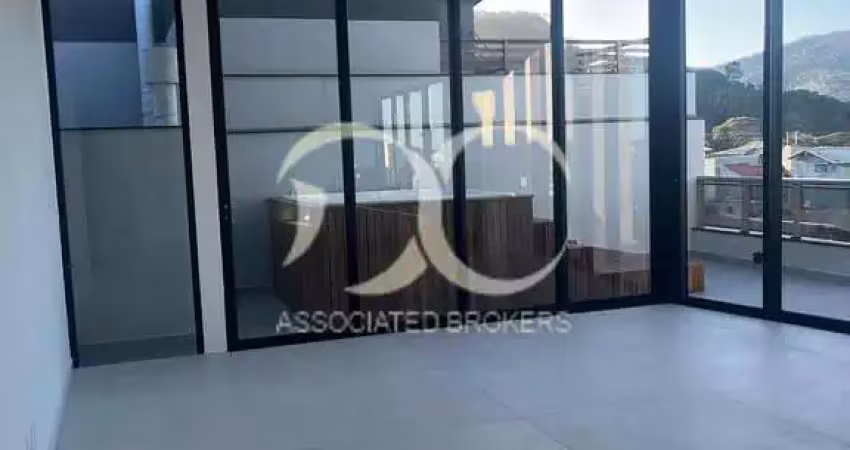 Cobertura alto padrão,  excelente  localização, privilegiada, próximo ao bar, restaurantes, comerci