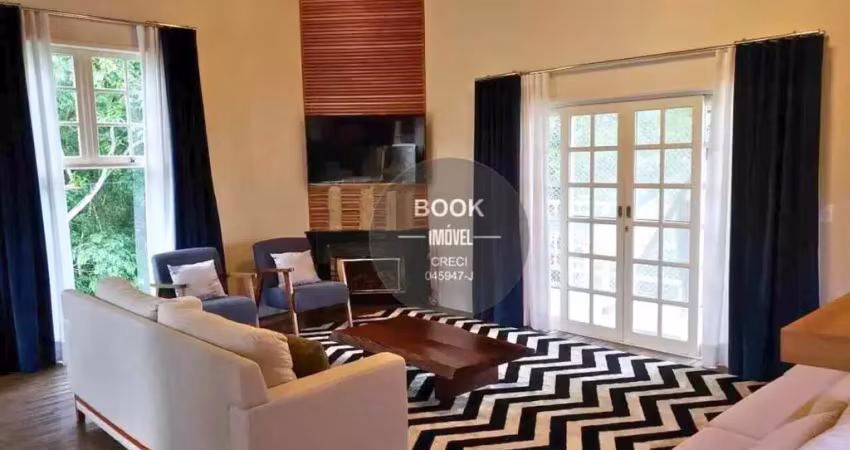 Linda e luxuosa casa com 300m², cercada  pela área de preservação do parque das artes!