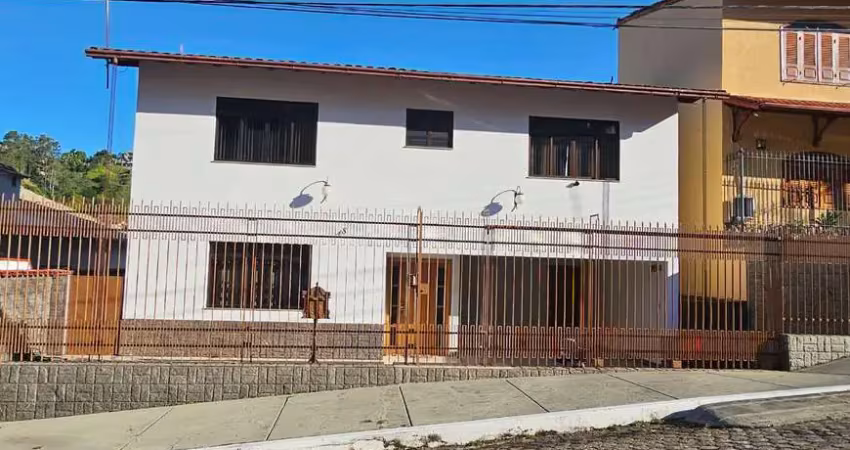Excelente oportunidade a apenas 10 minutos do centro.