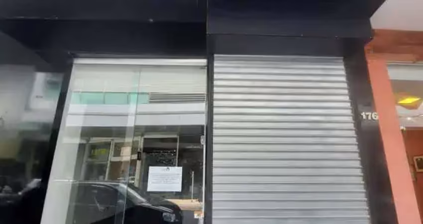 Loja com sobreloja no coração de juiz de fora: 120m², 2 banheiros e localização estratégica!