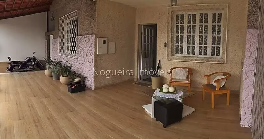 Casa com 3 quartos à venda na Rua Severino Belfort, Bairu, Juiz de Fora