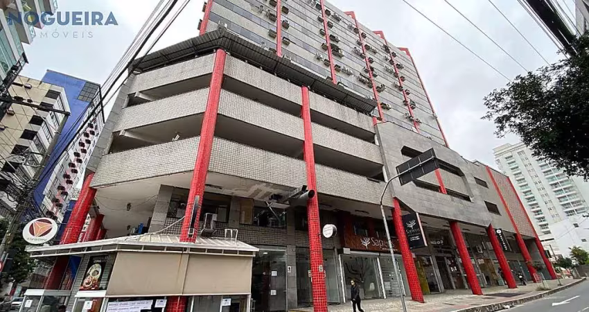 Sala comercial para alugar na Rua Santo Antônio, Centro, Juiz de Fora