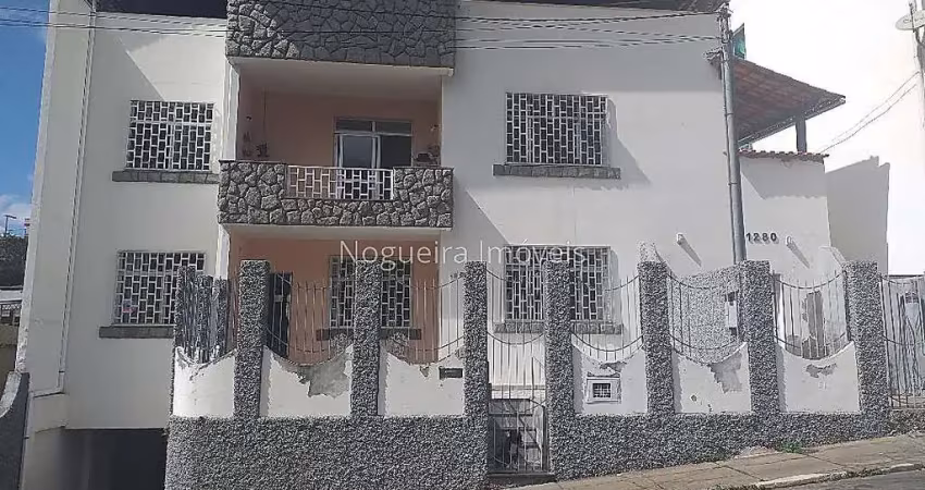 Casa com 3 quartos à venda na Rua Ribeiro de Abreu, Progresso, Juiz de Fora