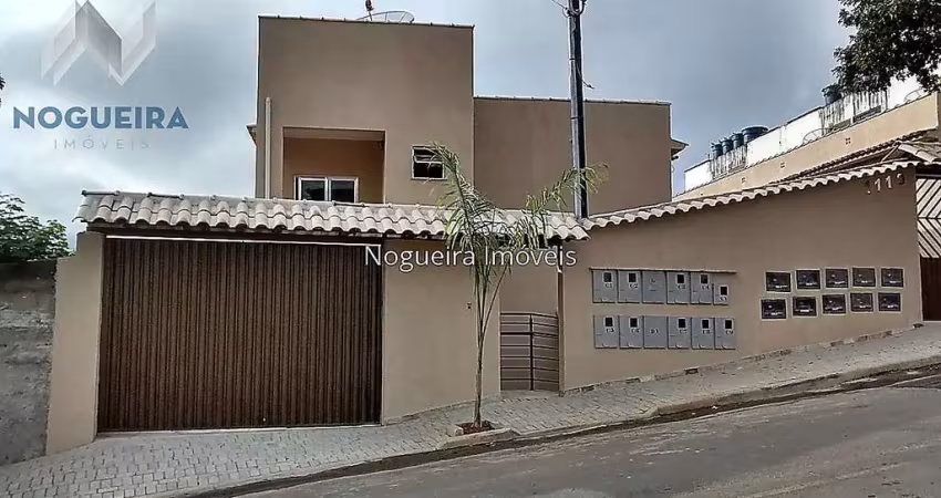 Casa com 3 quartos para alugar na Rua Assuene Antônio Ribeiro, Nova Benfica, Juiz de Fora