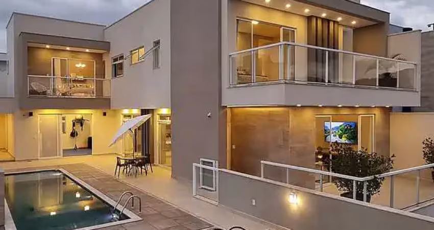 Casa com 5 quartos para alugar na Rua Deputado Lahyr Tostes, Spina Ville II, Juiz de Fora