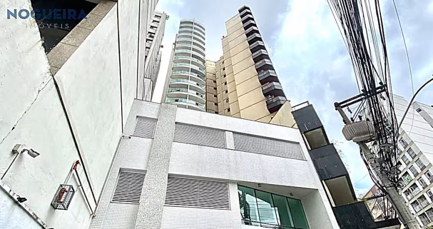Apartamento com sacada, móveis planejados e localização estratégica!