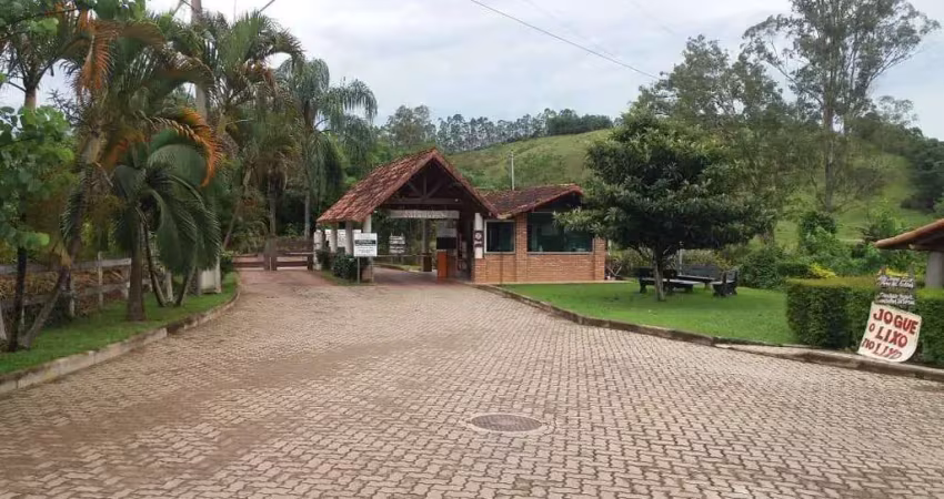 Terreno à venda na Área 085, Valadares, Juiz de Fora