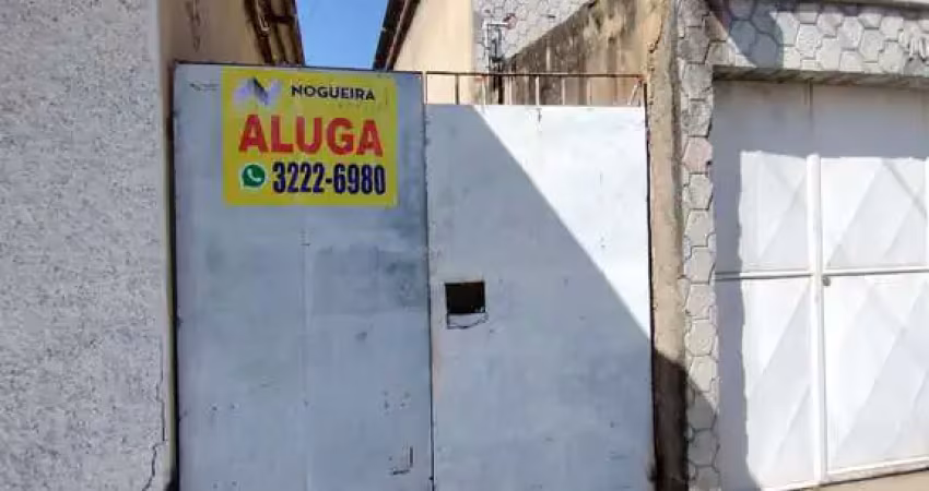 Casa com 2 quartos para alugar na Rua Doutor Álvaro da Silveira, Araújo, Juiz de Fora
