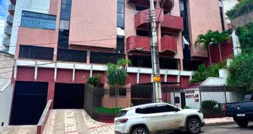 Apartamento amplo e iluminado no centro, com móveis planejados e todo o conforto que você procura!