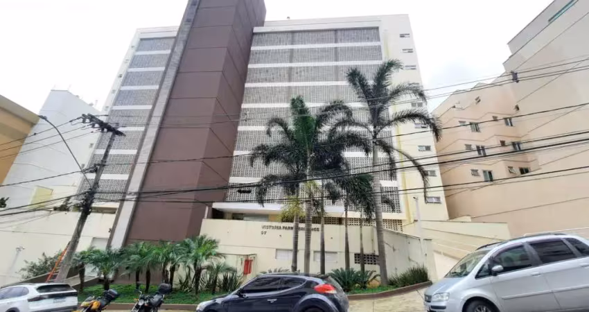 Apartamento claro e arejado, com varanda e vaga, ao lado do independência shopping!