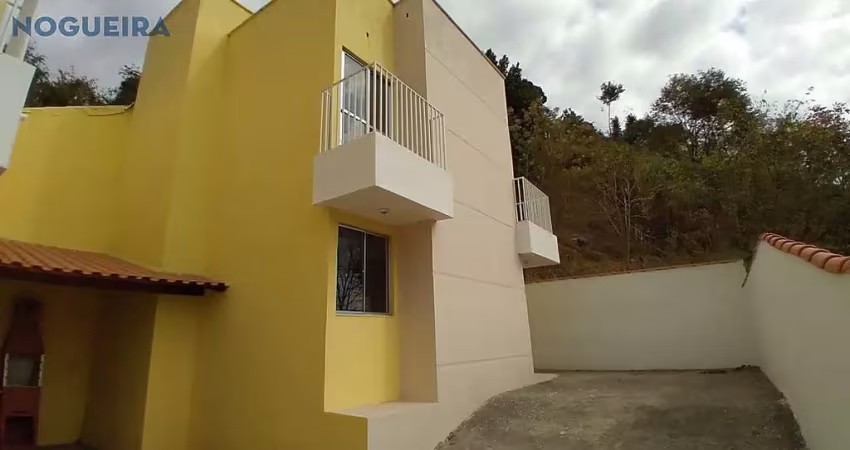 Casa com 2 quartos à venda na Rua Professor Maurício Macedo, Santa Isabel, Juiz de Fora