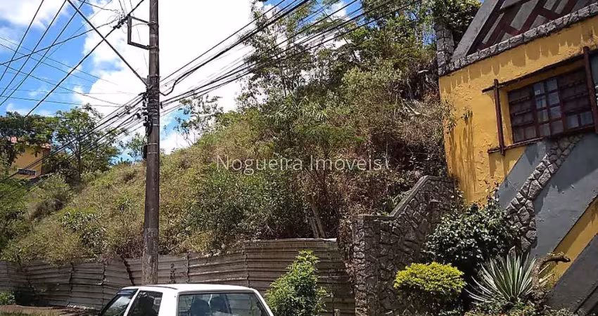 Terreno à venda na Rua José Romão Guedes, Granbery, Juiz de Fora
