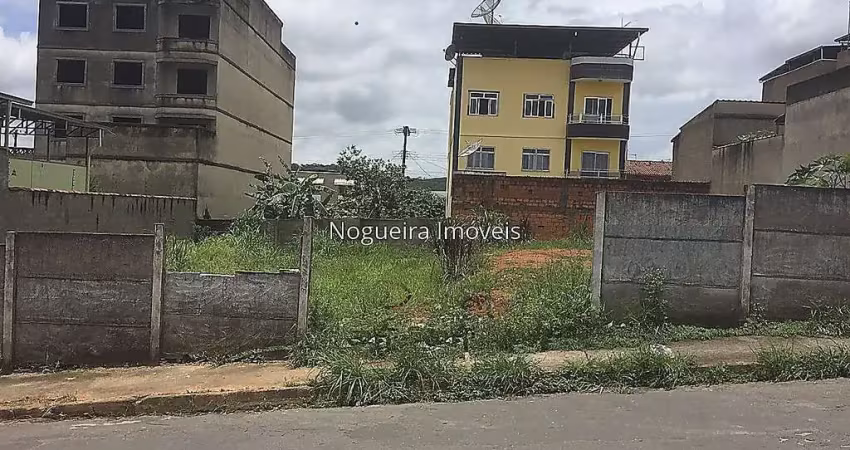 Terreno à venda na Rua Raimundo Correa, Nova Era, Juiz de Fora