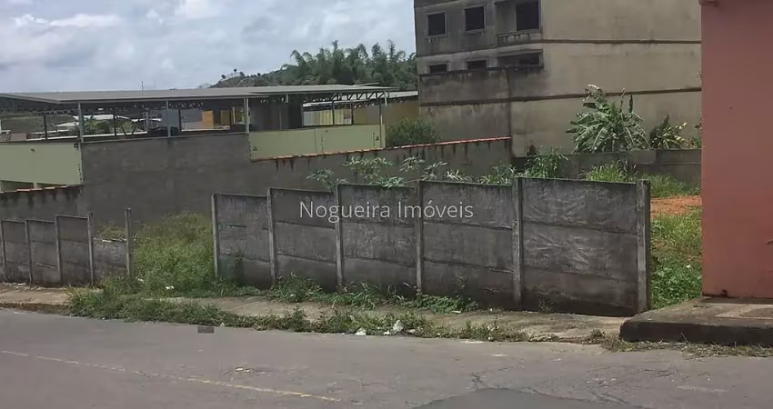 Terreno à venda na Rua Raimundo Correa, Nova Era, Juiz de Fora