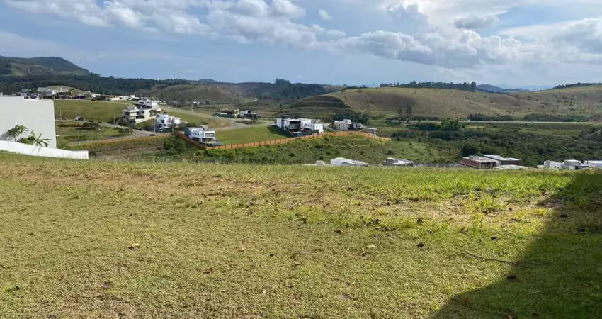 Terreno em condomínio fechado à venda na Rua Ibirité, Alphaville, Juiz de Fora