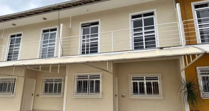 Casa com 2 quartos à venda na Rua Paracatu, Bandeirantes, Juiz de Fora