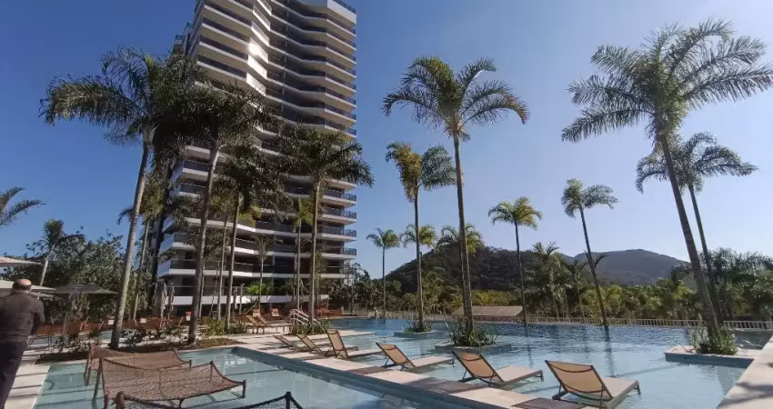 Vendo apartamento financiado de quatro suites no ilha pura
