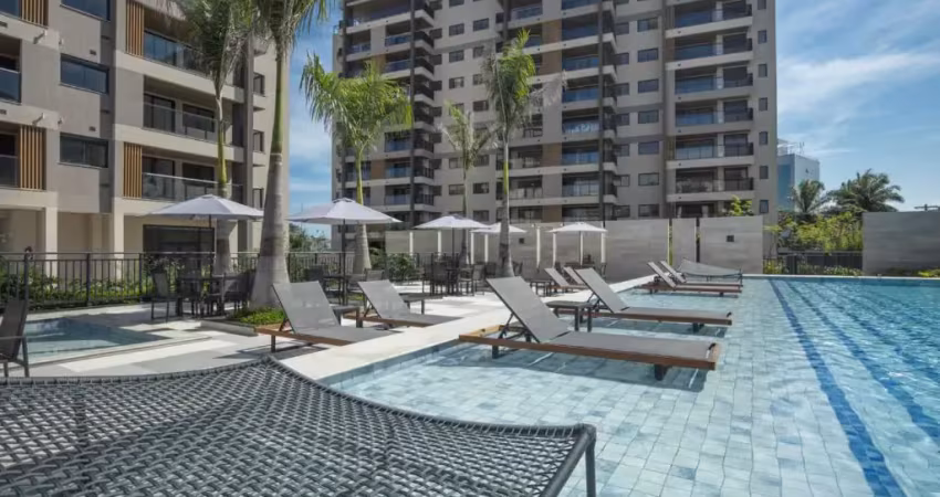 Apartamento de dois quartos com suíte e armários na barra da tijuca
