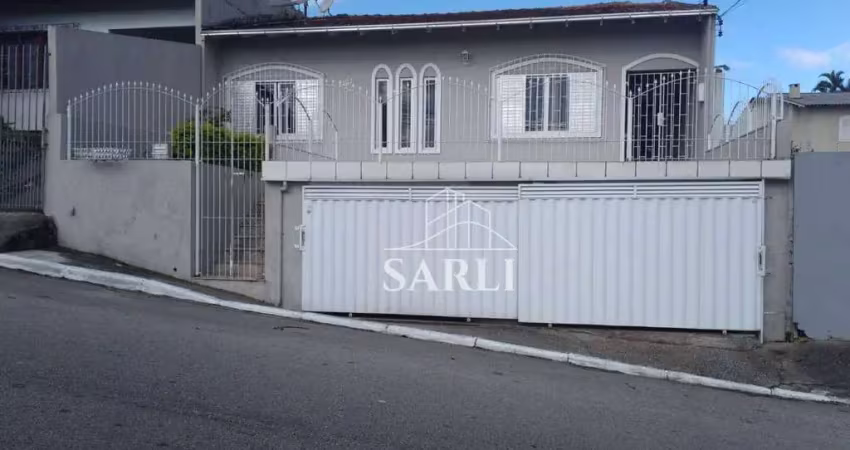 Casa com 3 dormitórios à venda, 180 m² por r$ 800.000,00 - barreiros - são josé/sc