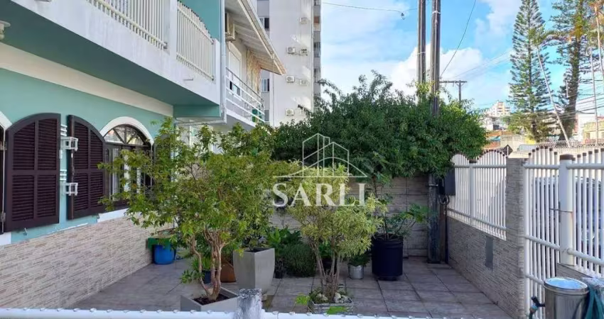 Casa com 4 dormitórios à venda, 300 m² por r$ 1.500.000 - barreiros - são josé/sc