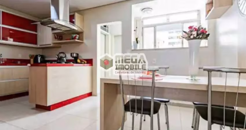Amplo apartamento mobiliado e reformado, no centro de florianopolis,