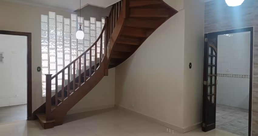 Sobrado na Vila Monumento – 127 m² de Conforto e Funcionalidade