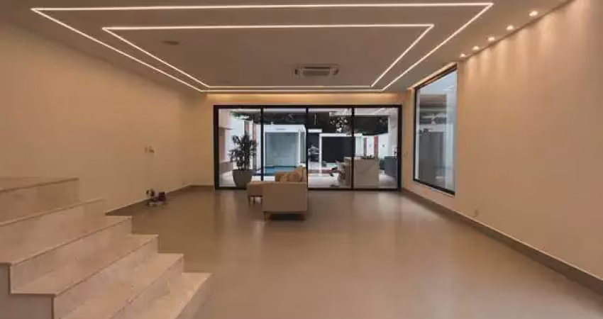 Casa em condomínio fechado com 4 quartos à venda na Barra da Tijuca, Rio de Janeiro 