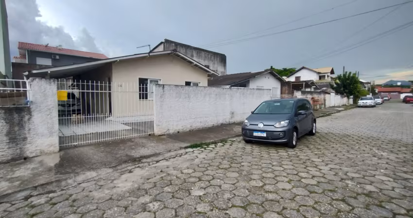 Casa com 3 quartos à venda na Rua Otília Conceição Rodrigues, 86, Picadas do Sul, São José