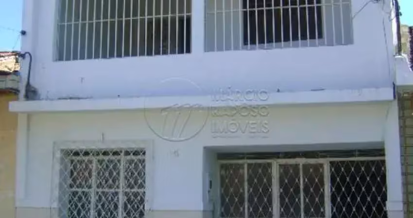 Casa à venda na Rua Cícero Torres, 45, Levada, Maceió