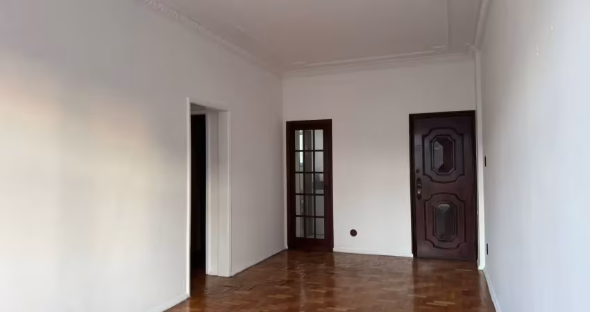 Apartamento 3 quartos com lazer no coração de icaraí  excelente oportunidade para quem busca localização privilegiada e uma planta generosa em um dos bairros mais desejados de niterói, a poucos passos