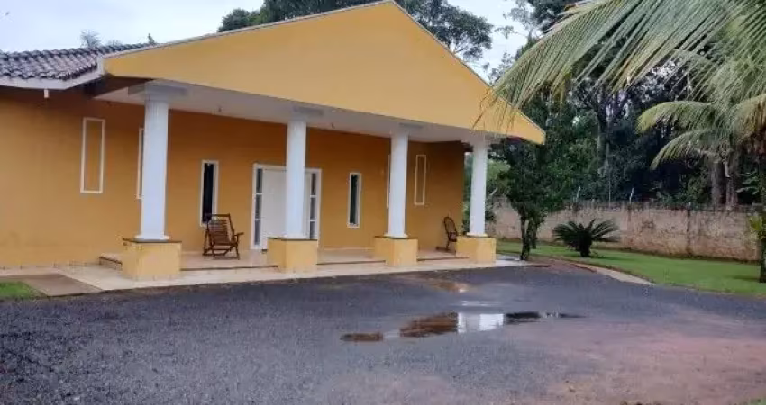Linda chácara clássica e encantadora em araras/sp com 1525m² de terreno