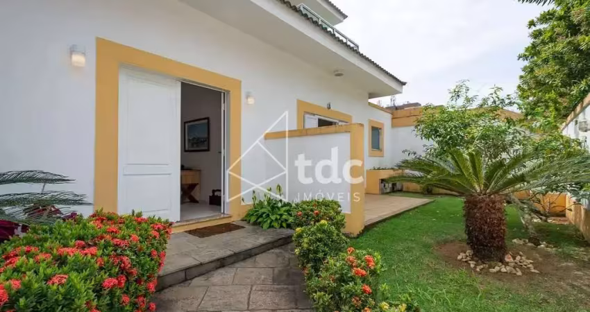 Casa à venda no condomínio santa lúcia na barra da tijuca