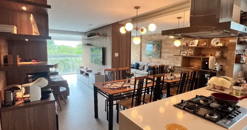Belíssimo apartamento com 3/4 sendo 1 suíte, nascente, fino acabamento, 2 vagas