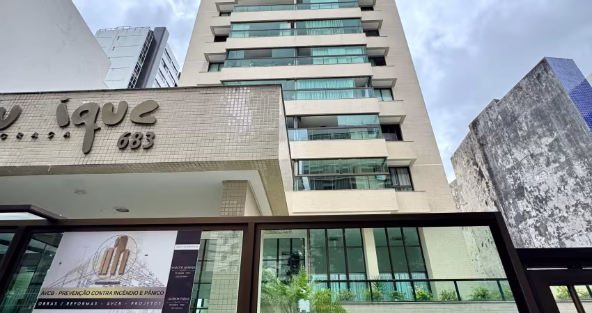 Apartamento 2/4 com suíte e varanda na graça, finamente decorado, mobiliado