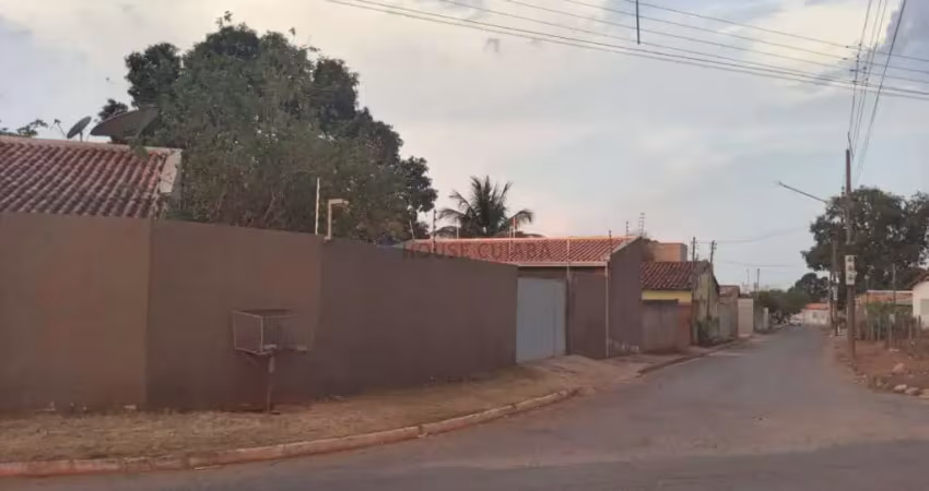Casa com 3 quartos à venda na São Benedito, 29, Centro, Poconé