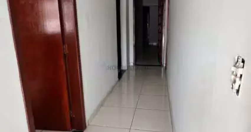 Casa Comercial na Av. Gen. Mello