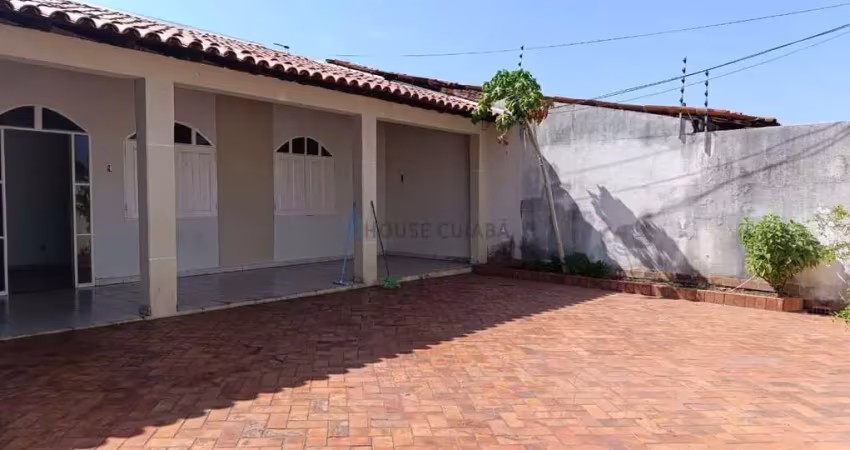 Vendo casa no Bairro Jardim Universitário