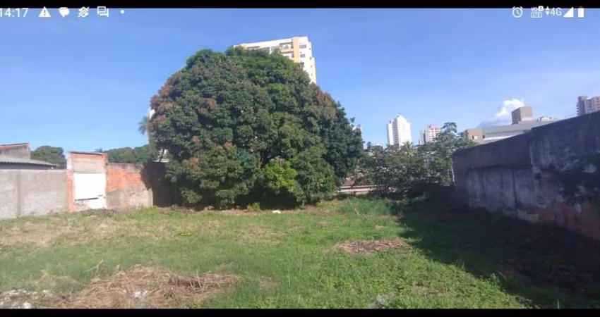 Terreno no Centro de Cuiabá - Av Comandante Costa