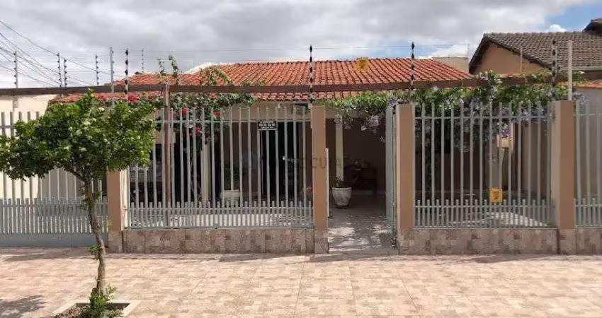 vendo casa no bairro costa verde