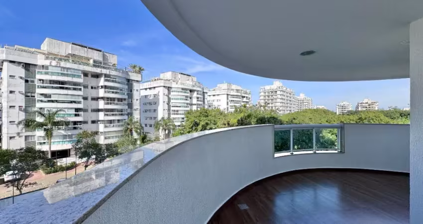 Apartamento com 03 quartos, no recreio dos bandeirantes.