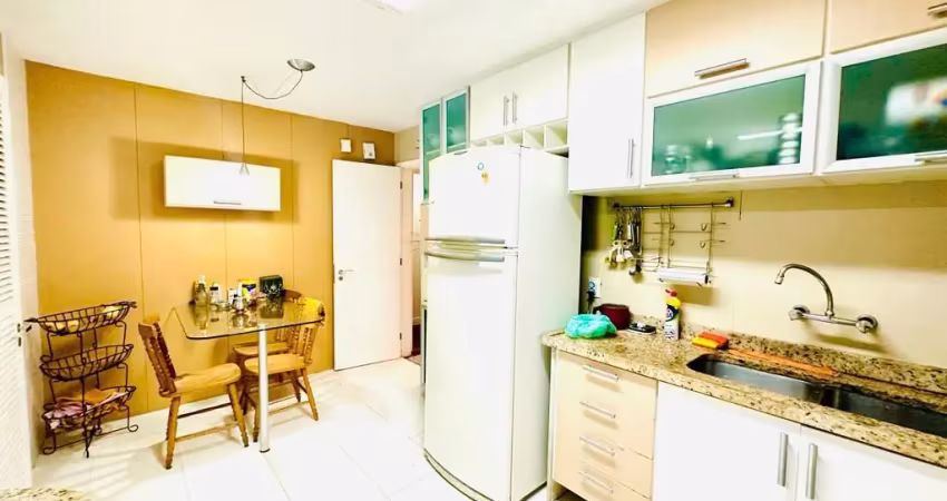 Excelente apartamento de 3 quartos em icaraí na quadra da praia de icaraí.