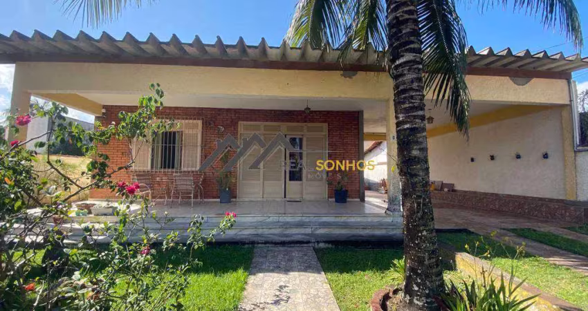 Casa ampla e aconchegante à menos de 50m da lagoa de araruama no gavião