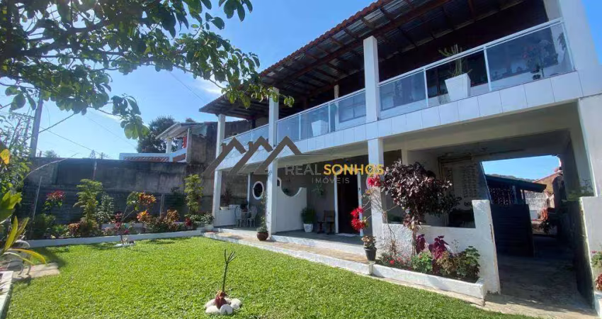 Casa ampla a 200 metros da lagoa em iguabinha - araruama rj