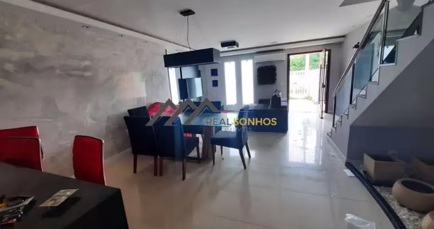 Casa duplex em bairro nobre de araruama próximo a lagoa