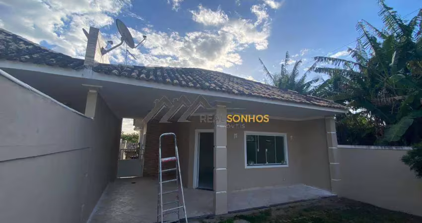 Casa com 3 quartos à venda na Vila Capri, Araruama 
