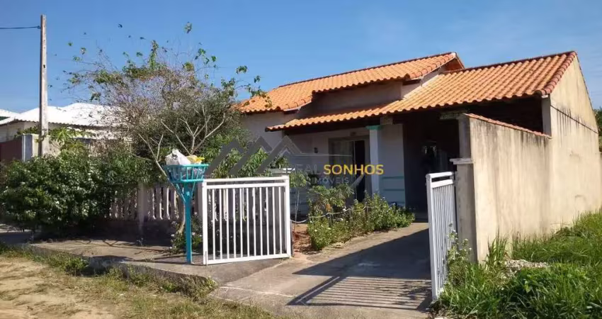 Casa com 3 quartos à venda na Fazendinha, Araruama 
