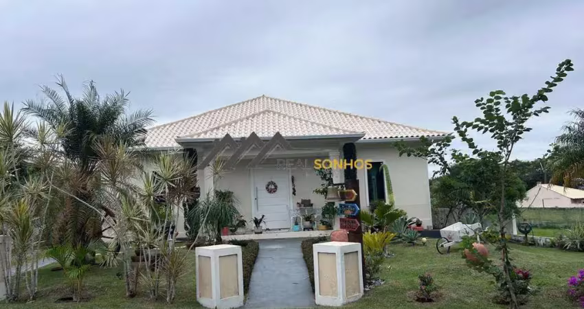 Casa em condomínio fechado com total segurança em araruama