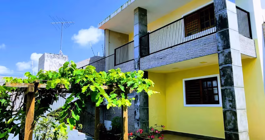 Casa duplex à venda em nova parnamirim com 7 quartos, sendo 3 suítes