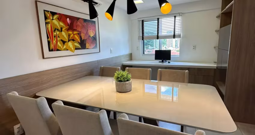 Belíssimo apartamento com 2 quartos, sendo uma suíte - porteira fechada