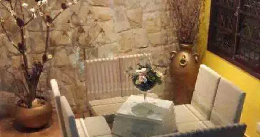 Casa com 4 quartos à venda na Rua das Quaresmeiras, 13, Jardim Maristela, Atibaia